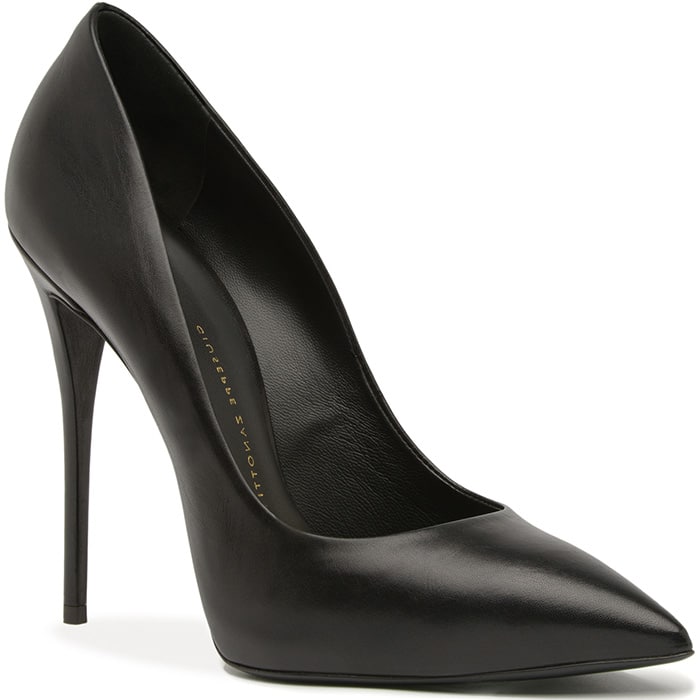 Giuseppe-Zanotti-Spring-2014-Pointed-Toe-Pump