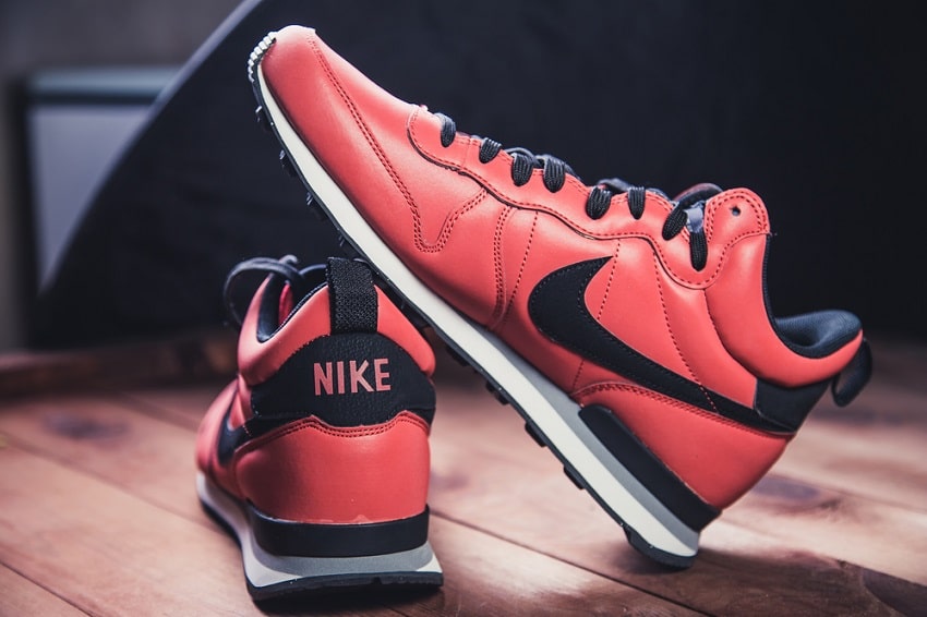 how to clean nike shoes at home