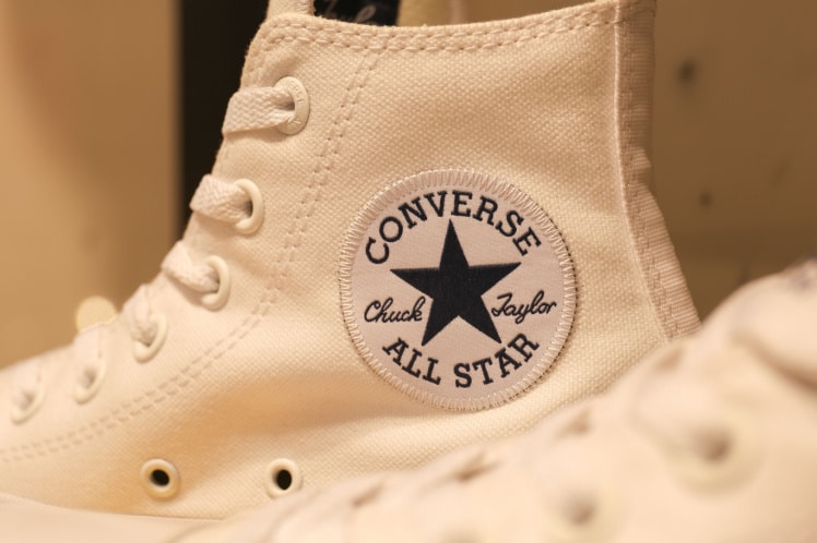 do-converse-run-big-or-small-or-true-to-size-with-charts