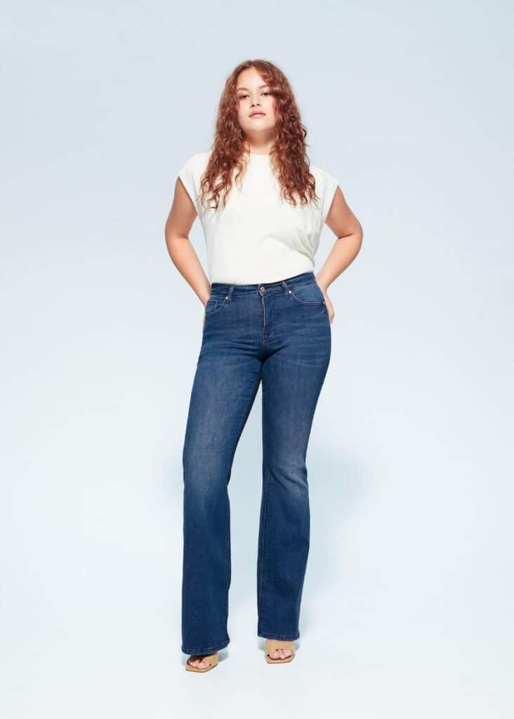 5. High Waisted Bootcut Jeans for Curves